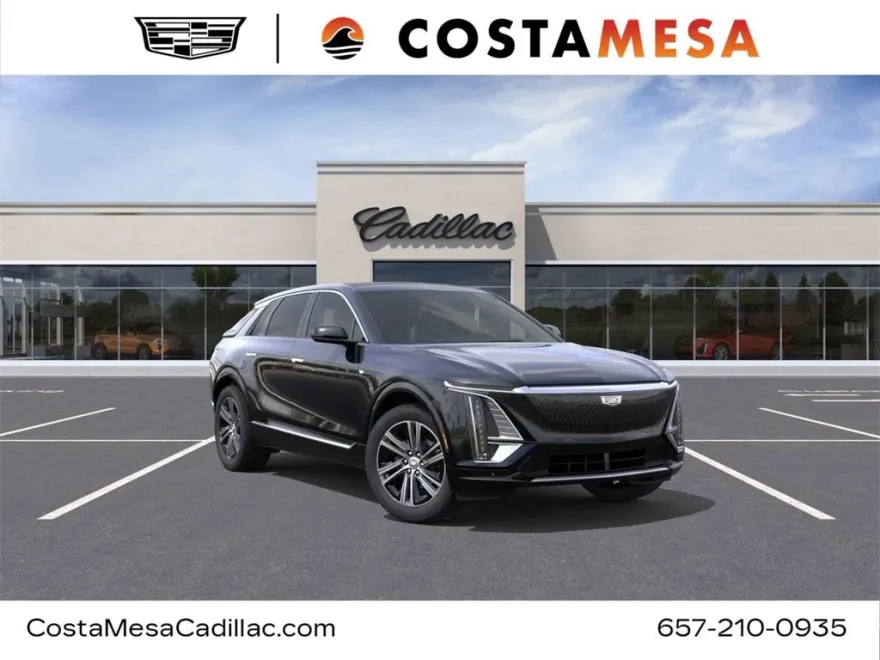 2025 Cadillac Lyriq Luxury photo 1