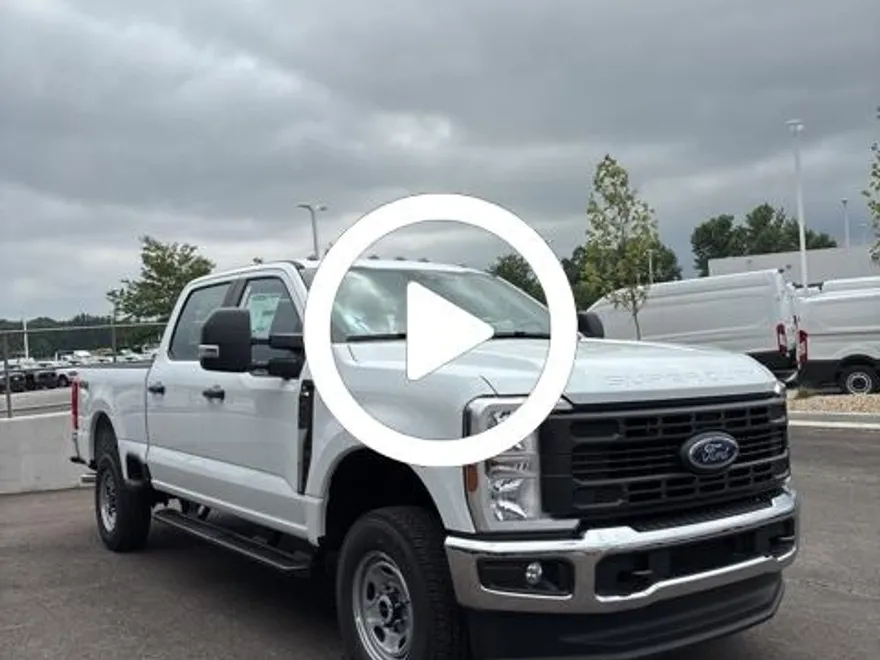 2025 Ford F-250 XL photo 1