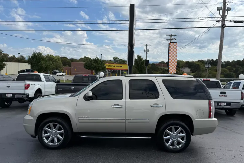2014 Gmc Yukon Denali photo 1