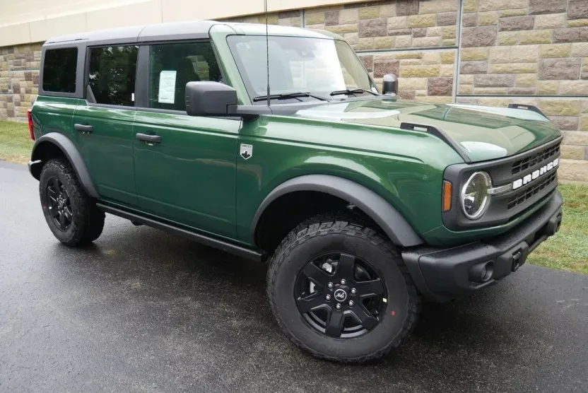 2025 Ford Bronco Big Bend photo 1