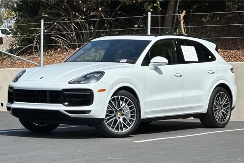 2021 Porsche Cayenne Turbo photo 1