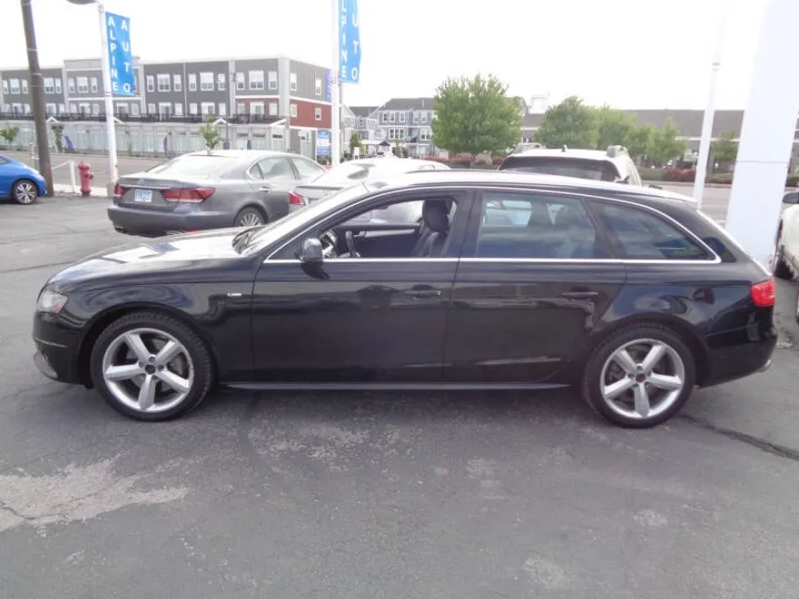2012 Audi A4 2.0T Quattro Avant Premium Plus photo 1
