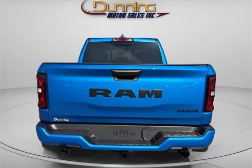2025 Ram 1500 Tradesman photo 3