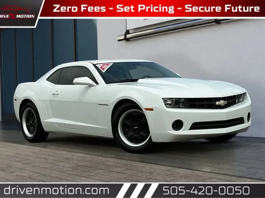 2013 Chevrolet Camaro LS Coupe photo 1