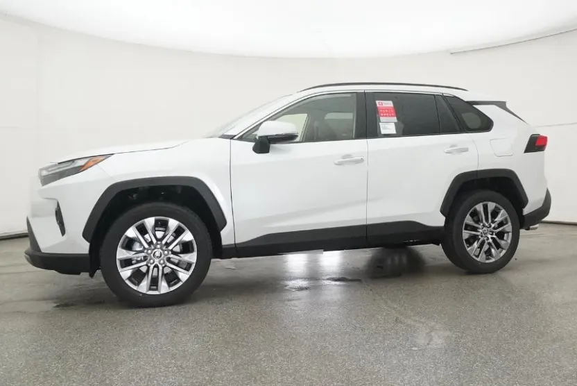 2025 Toyota RAV4 Limited photo 1