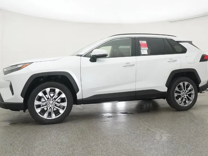 2025 Toyota RAV4 Limited photo 1