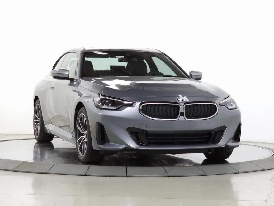 2025 Bmw 230i xDrive Coupe photo 1