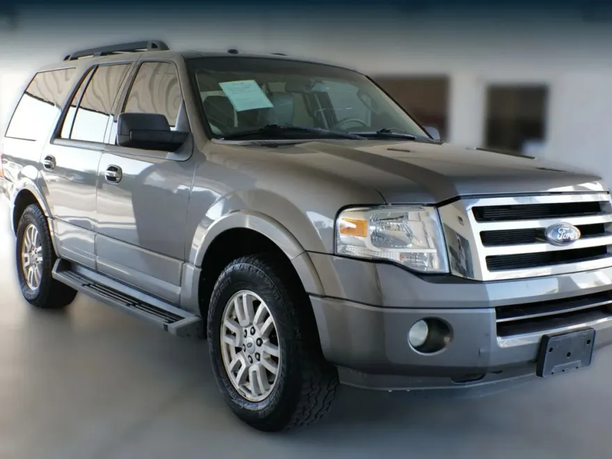 2013 Ford Expedition XLT photo 1