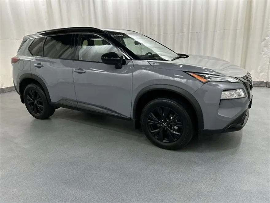 2023 Nissan Rogue SV photo 1