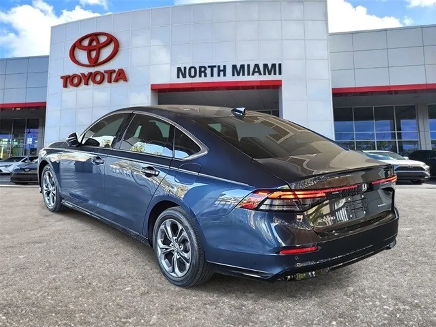 2024 Honda Accord Hybrid EX-L photo 1
