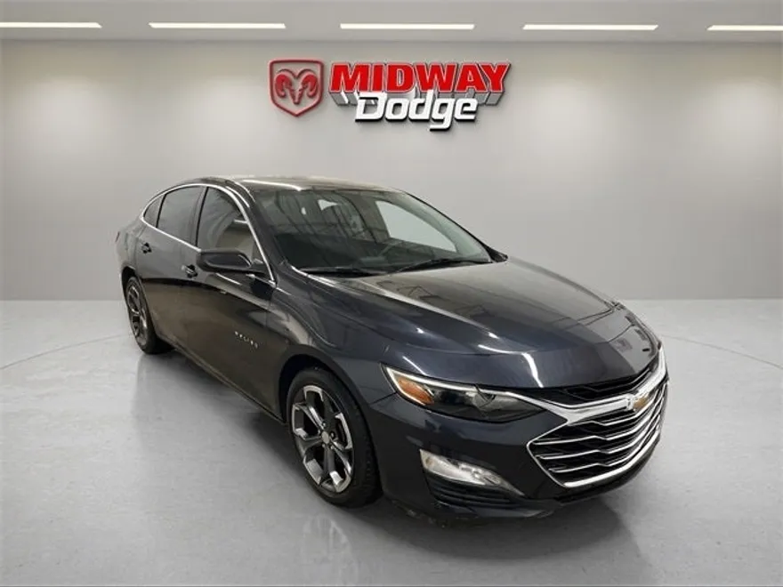 2022 Chevrolet Malibu 1LT photo 1
