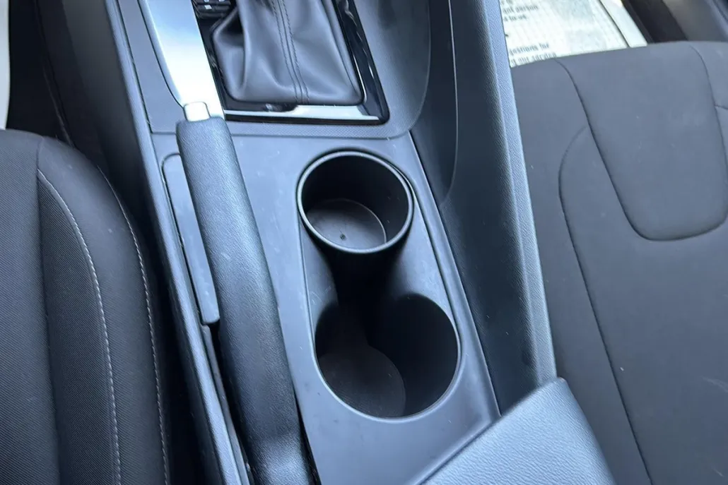 2024 Hyundai Elantra SEL photo 1