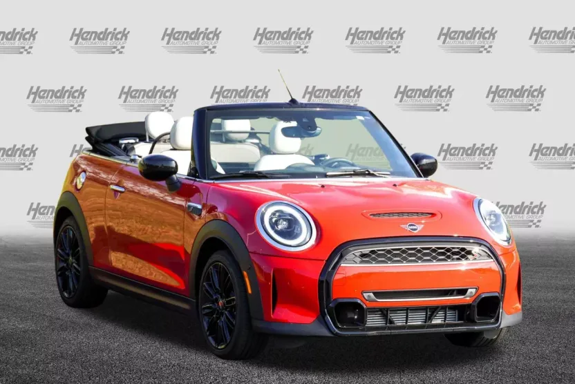 2023 Mini Cooper Convertible S photo 1