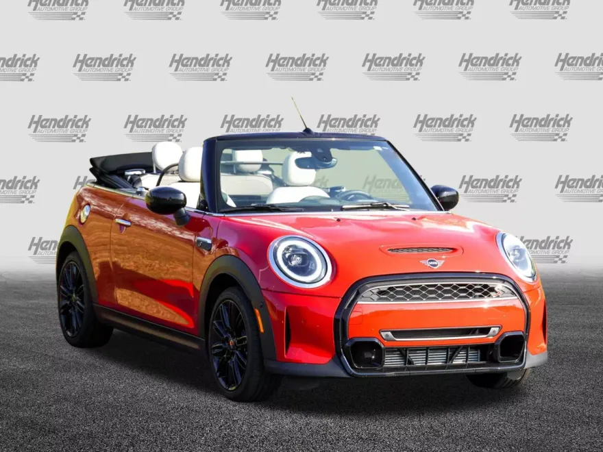 2023 Mini Cooper Convertible S photo 1