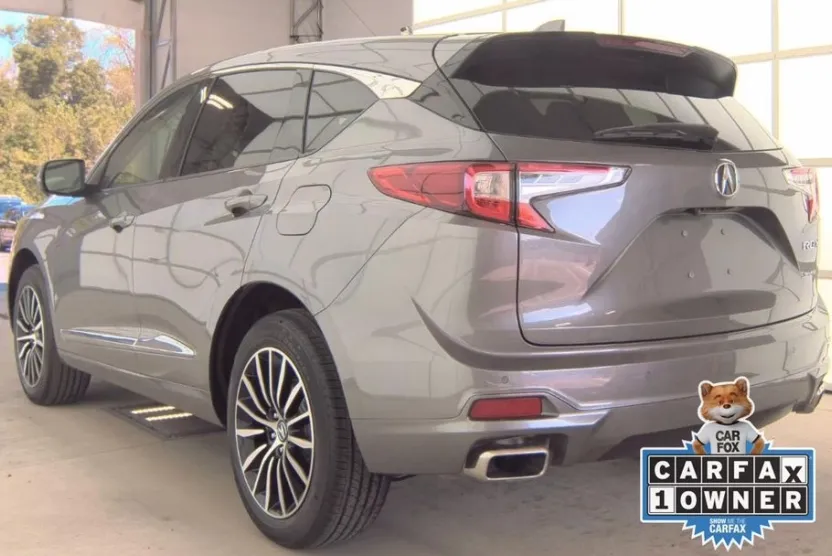 2025 Acura RDX Advance photo 1