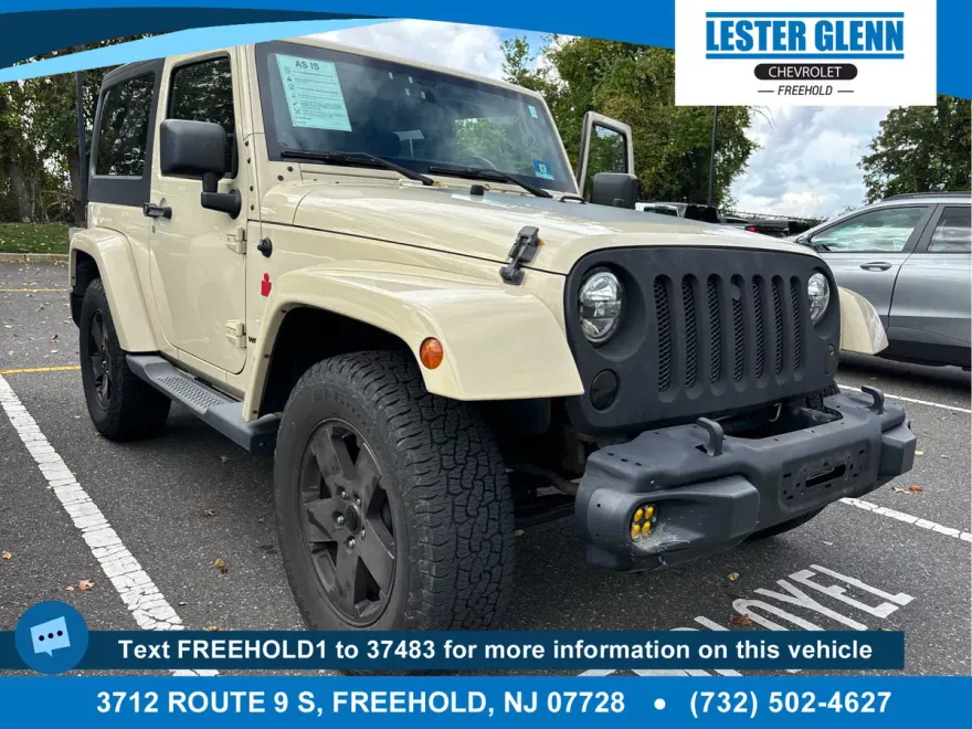 2011 Jeep Wrangler Sahara photo 1
