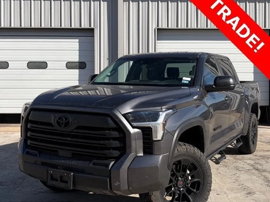 2024 Toyota Tundra SR5 photo 1