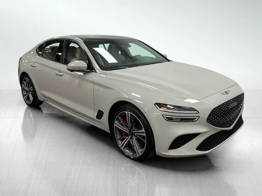 2025 Genesis G70 3.3T Sport Prestige photo 1