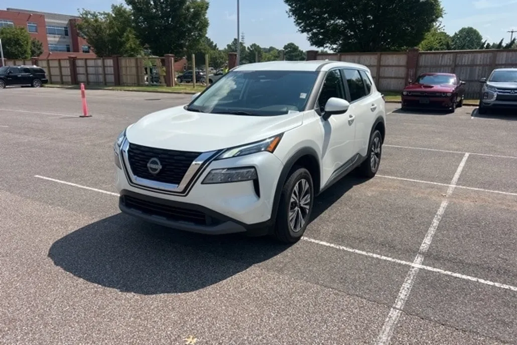 2023 Nissan Rogue SV photo 1