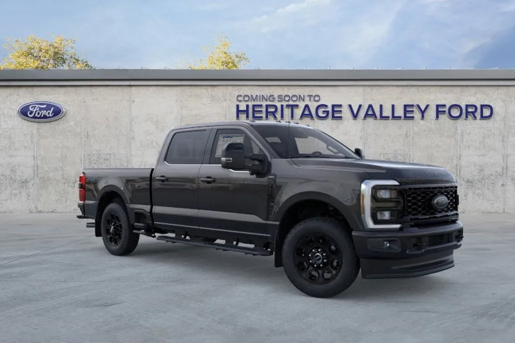 2026 Ford F-350 Lariat photo 1