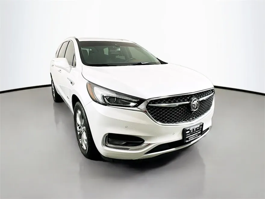 2021 Buick Enclave Avenir photo 1