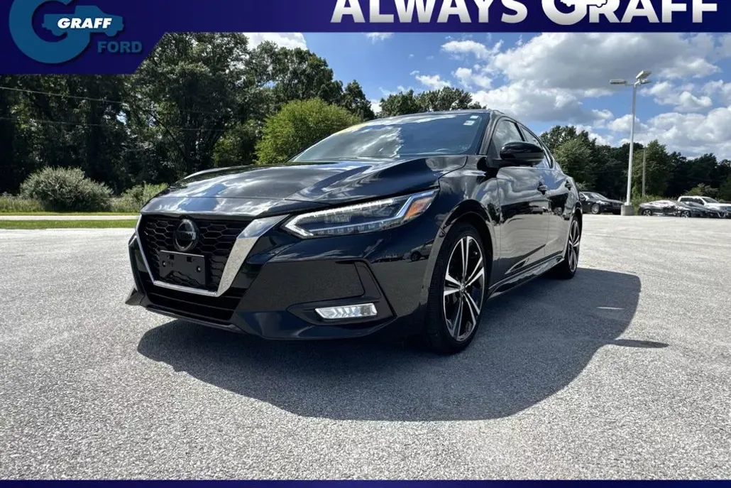 2021 Nissan Sentra SR photo 1
