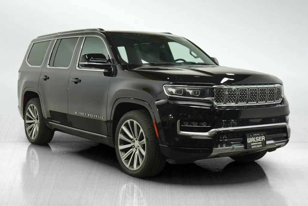 2022 Jeep Grand Wagoneer II photo 1