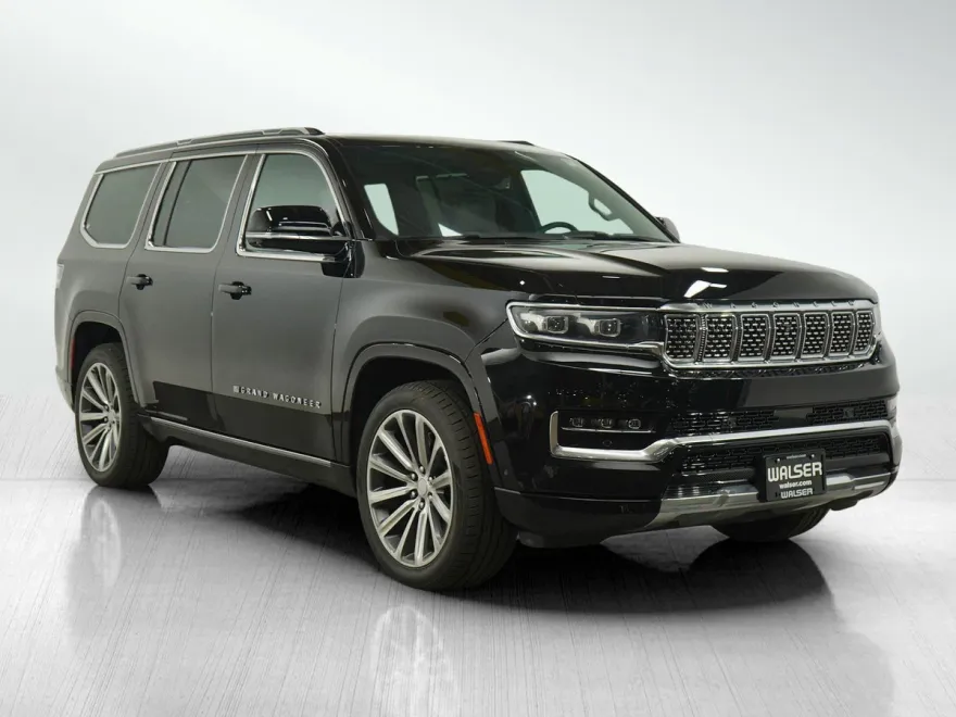 2022 Jeep Grand Wagoneer II photo 1