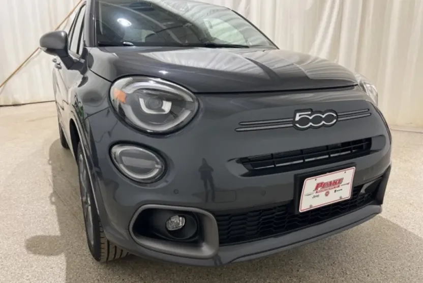 2023 Fiat 500X Pop Sport photo 1