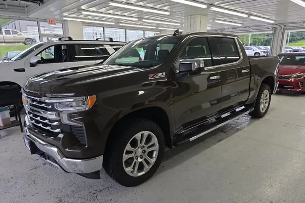 2023 Chevrolet Silverado 1500 LTZ photo 1