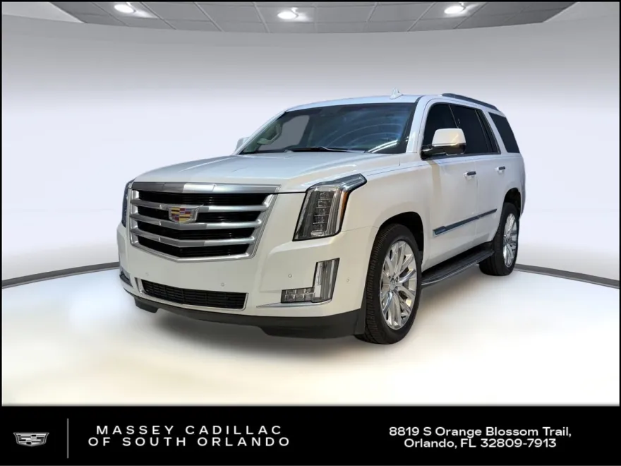 2019 Cadillac Escalade Luxury photo 1