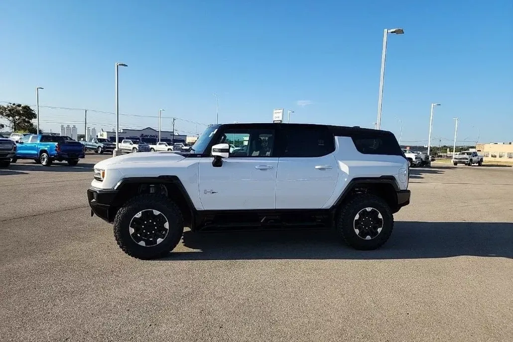 2025 Gmc Hummer EV SUV photo 1