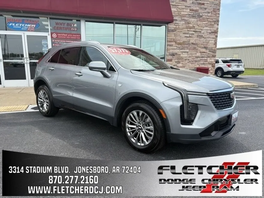 2024 Cadillac XT4 Premium Luxury photo 1