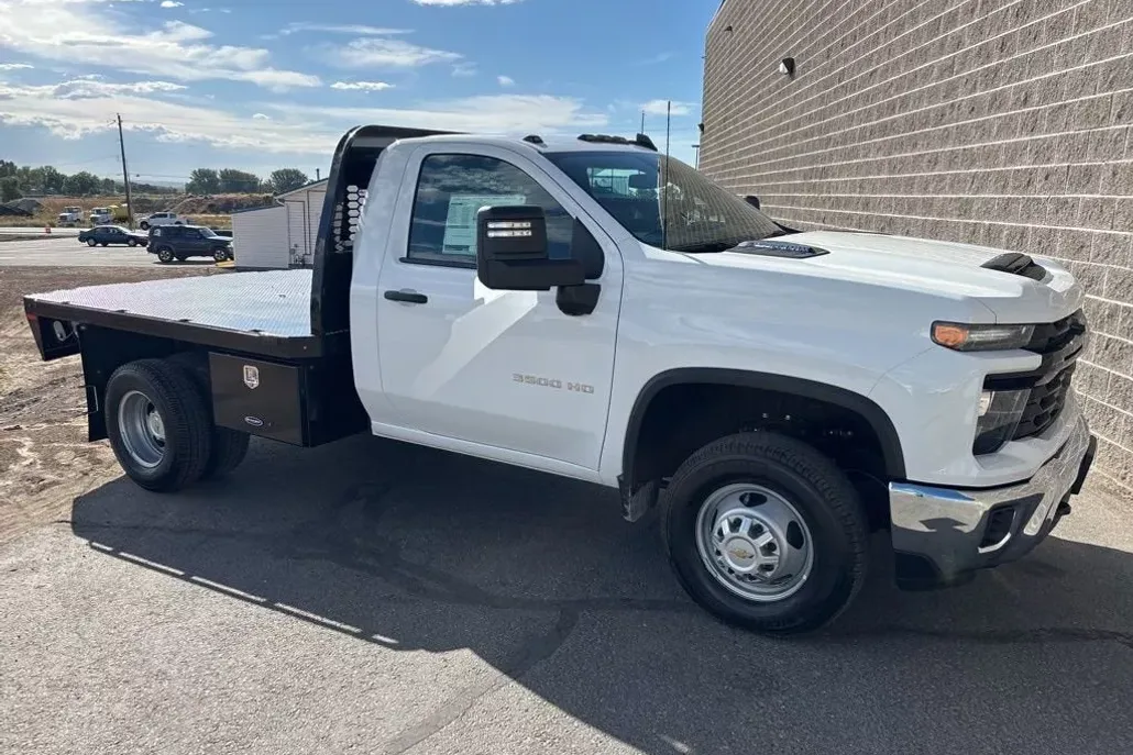 2025 Chevrolet Silverado 3500HD Work Truck photo 1