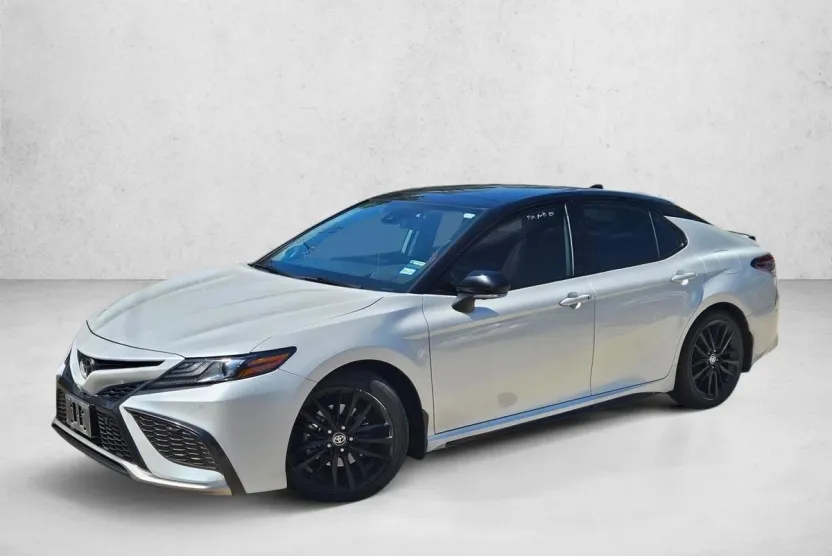 2021 Toyota Camry XSE V6 photo 1