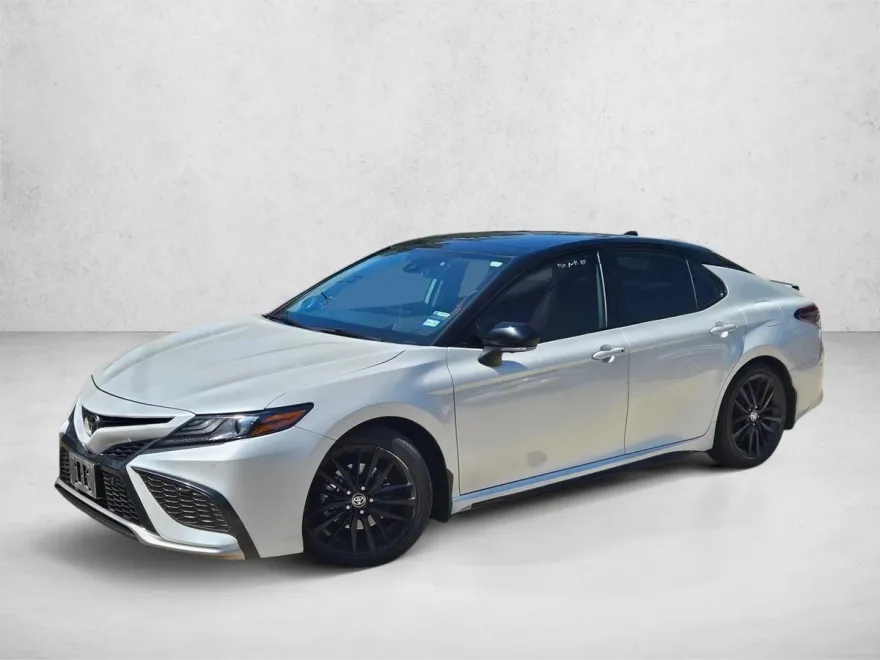 2021 Toyota Camry XSE V6 photo 1