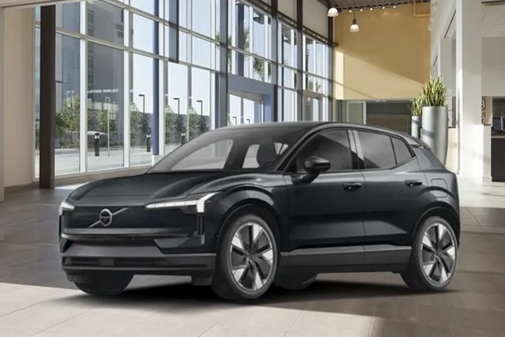 2025 Volvo EX30 Plus photo 1