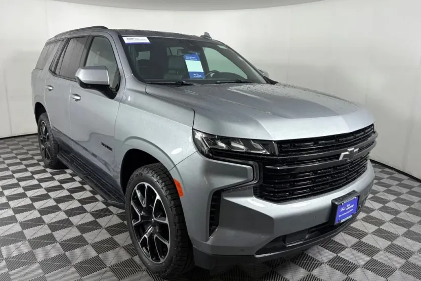 2023 Chevrolet Tahoe RST photo 1