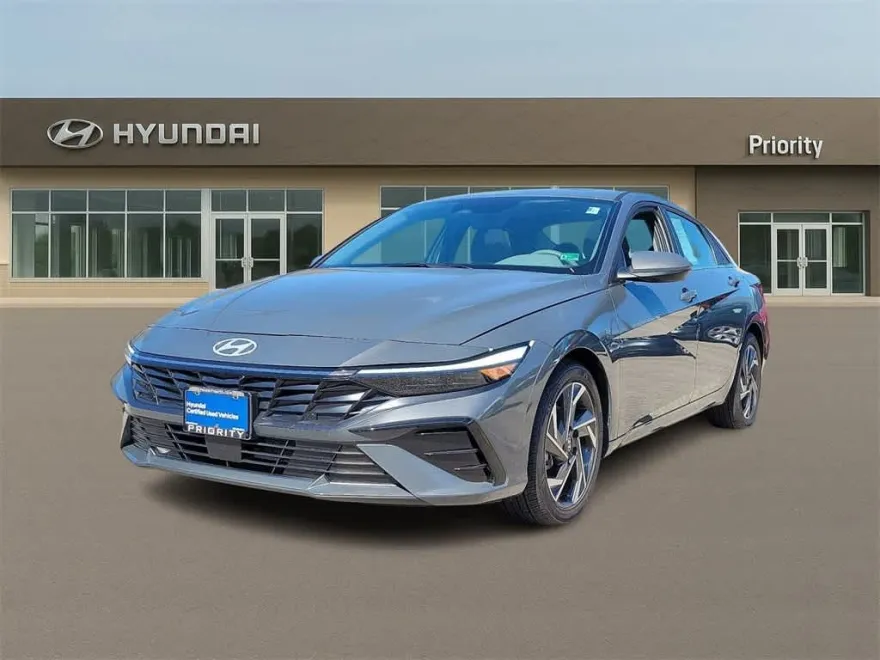 2024 Hyundai Elantra SEL Convenience photo 1