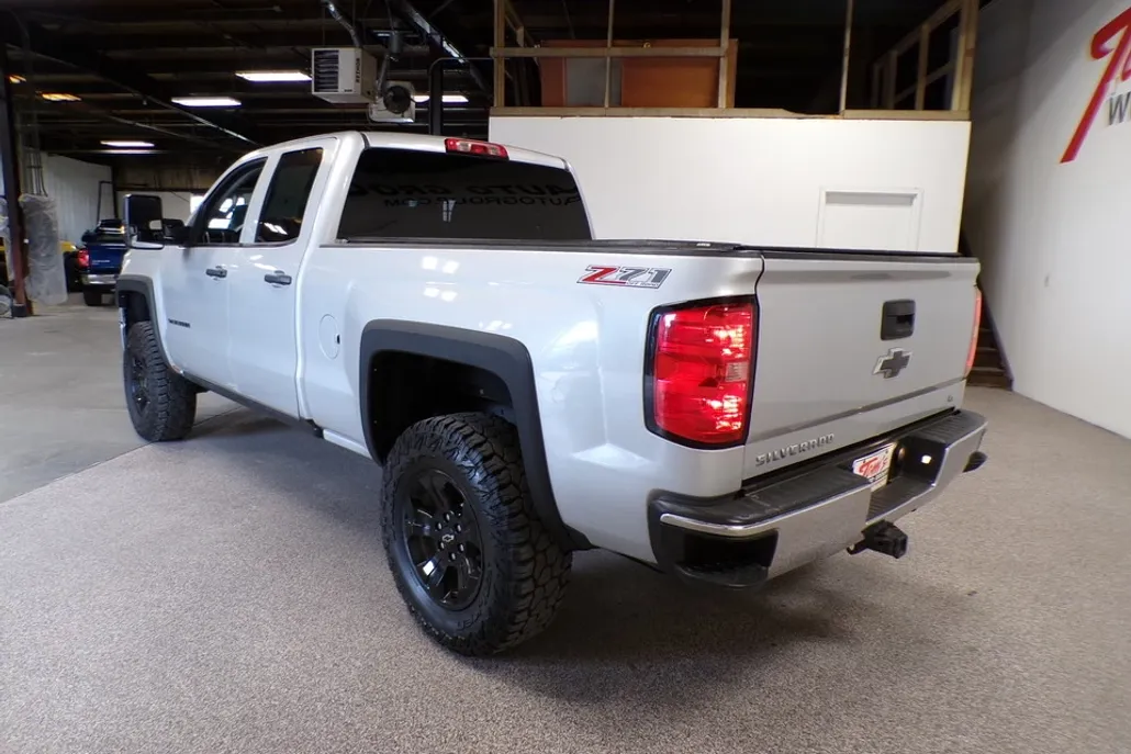 2014 Chevrolet Silverado 1500 LT photo 1