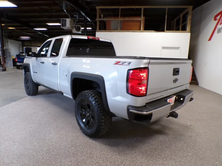 2014 Chevrolet Silverado 1500 LT photo 1