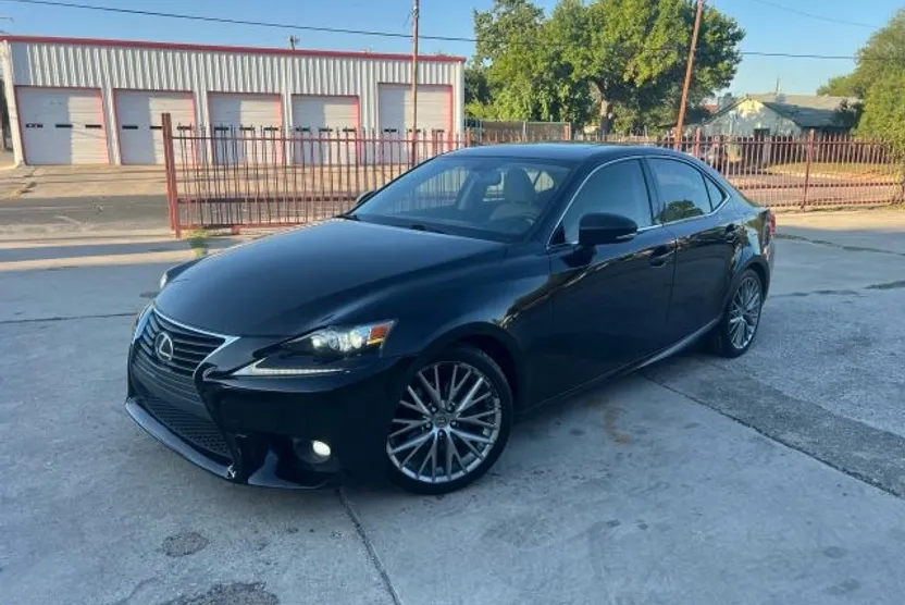 2015 Lexus IS 250 photo 1