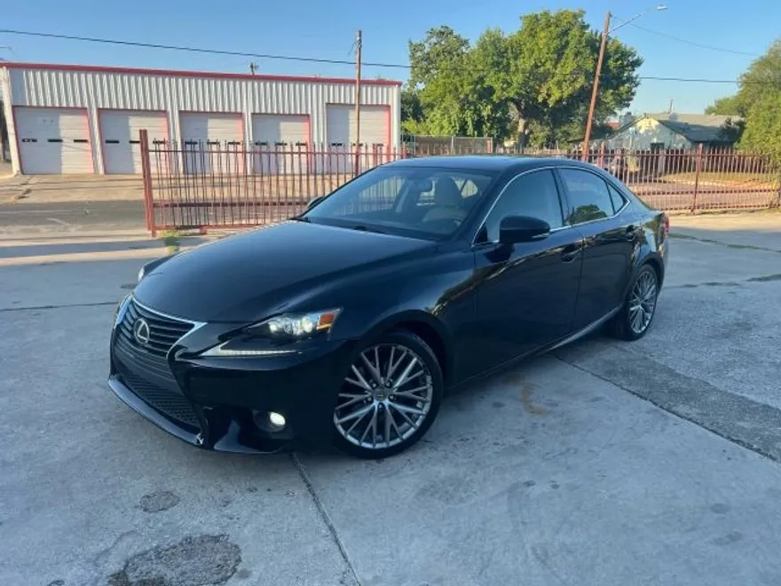 2015 Lexus IS 250 photo 1