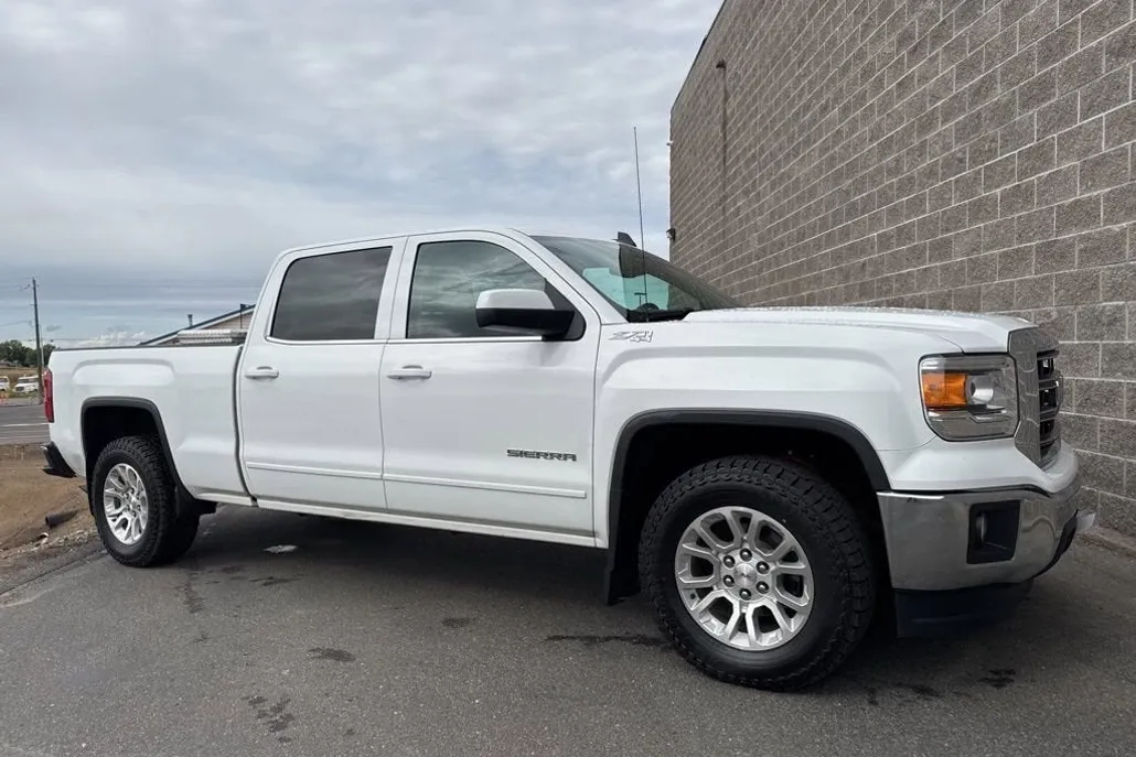 2015 Gmc Sierra 1500 SLE photo 1