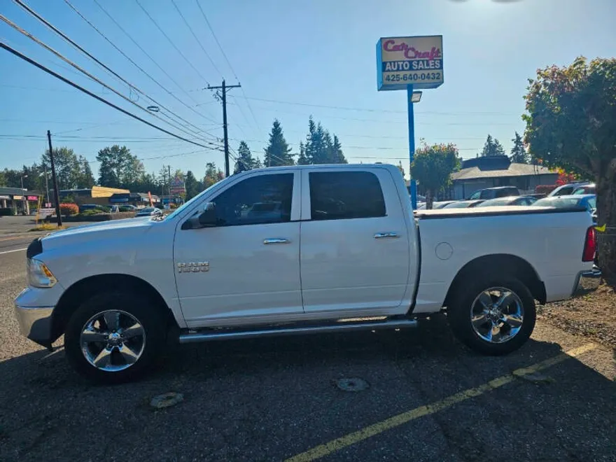 2015 Ram 1500 SLT photo 1