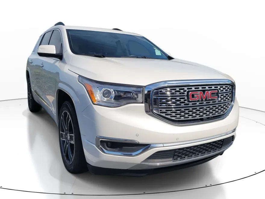 2019 Gmc Acadia Denali photo 1