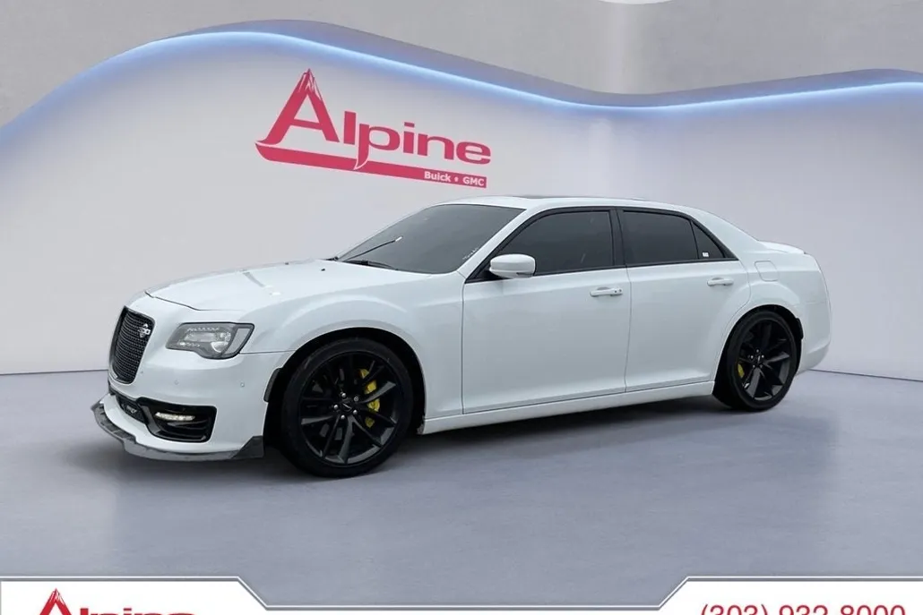 2023 Chrysler 300 photo 1