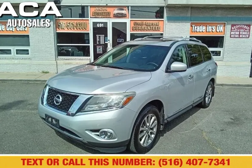 2014 Nissan Pathfinder S photo 1