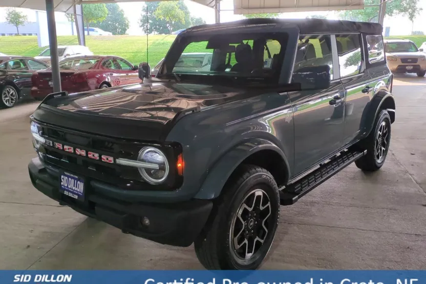 2023 Ford Bronco Outer Banks photo 1