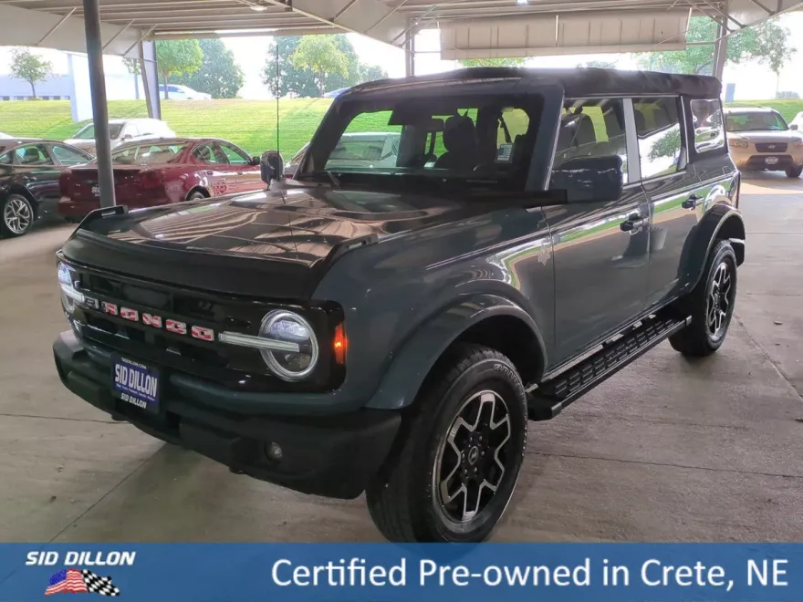 2023 Ford Bronco Outer Banks photo 1